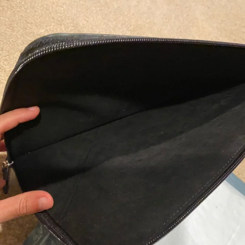 Used Brydge 13-Inch Black Folio Leather (BRYLB60B5)